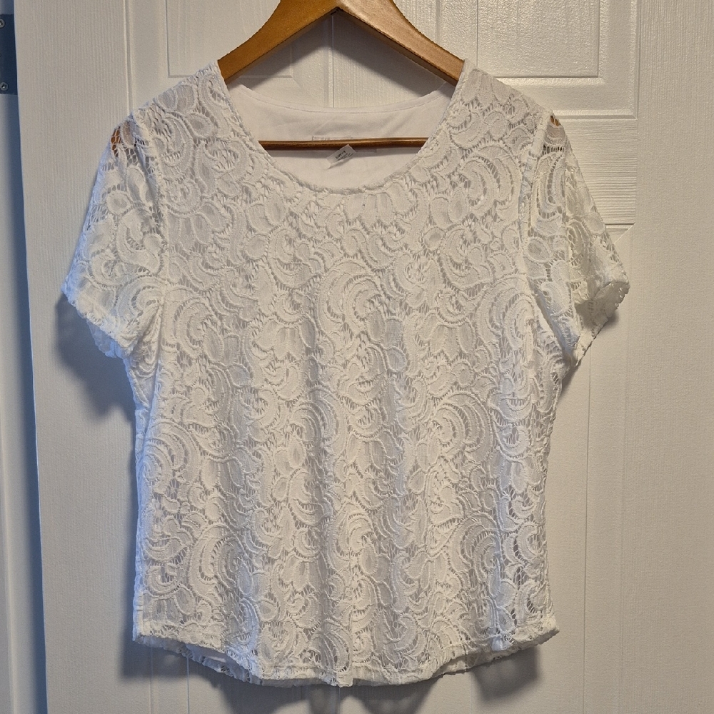 TANJAY White Lace Blouse, short sleeve, Rounded Hem, lined, M/P